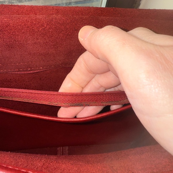 Vintage Classic Coach Willis in Burgundy with brass hardware Style #9927 - Picture 8 of 8